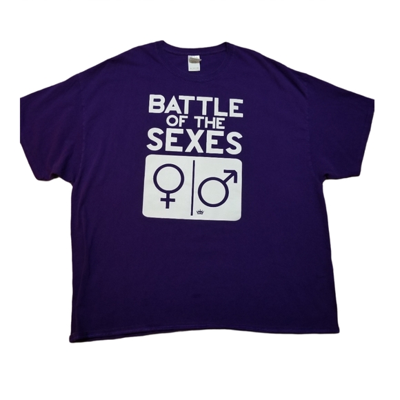 Gildan Tops - Unisex 3X t-shirt. Battle of the Sexes